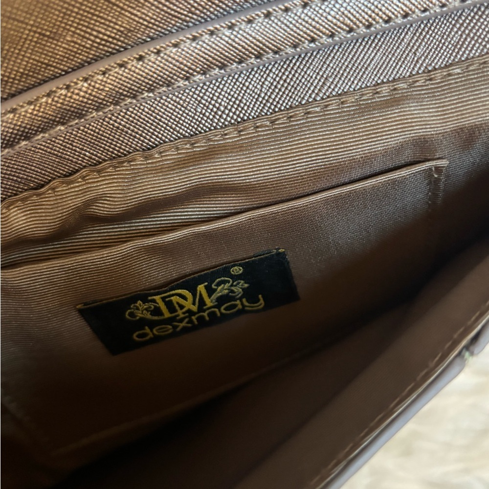 DEXMAY ENVELOPE CLUTCH CROSSBODY HANDBAG IN METALLIC FAUX PU LEATHER - Picture 4 of 10